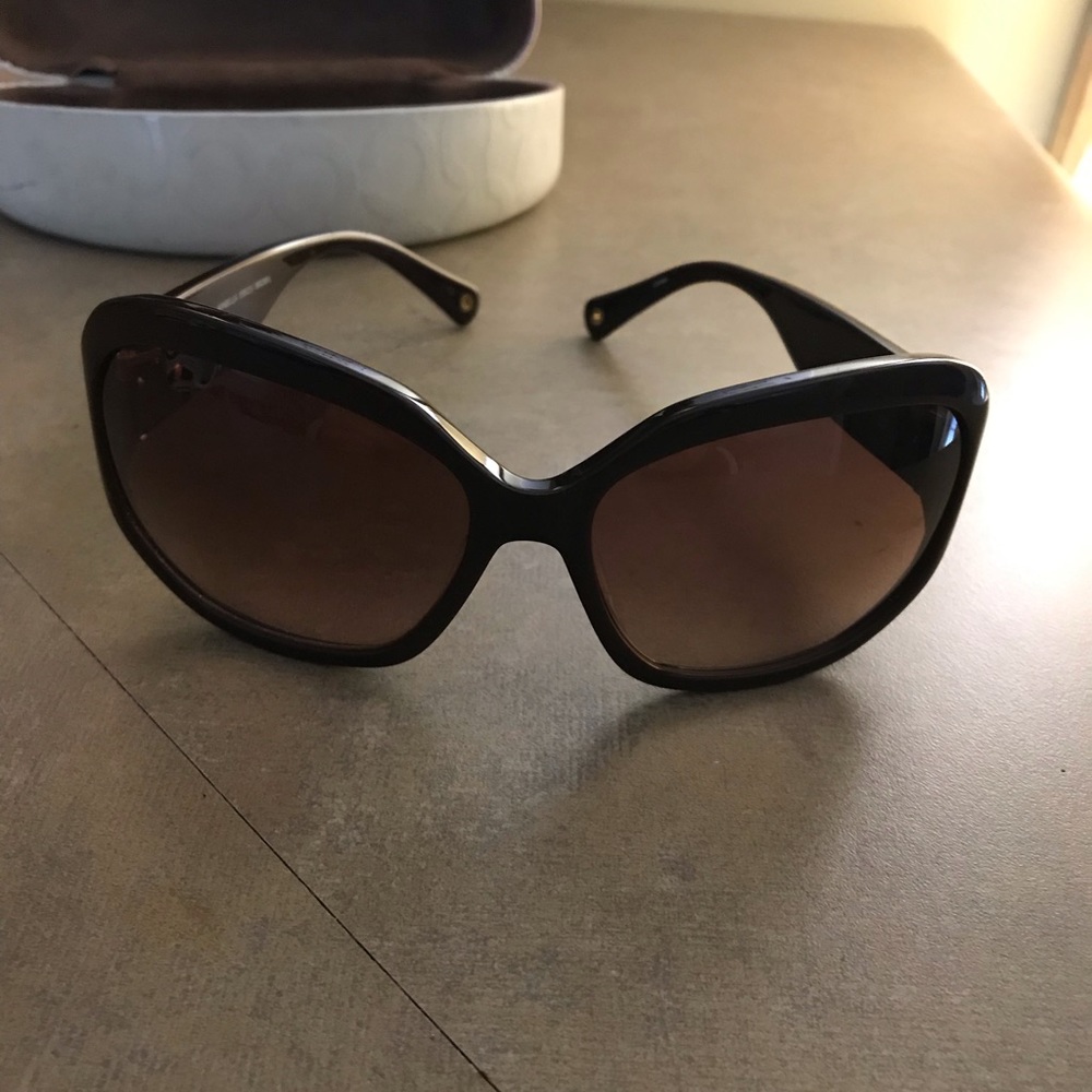 Authentic coach sunglasses with case